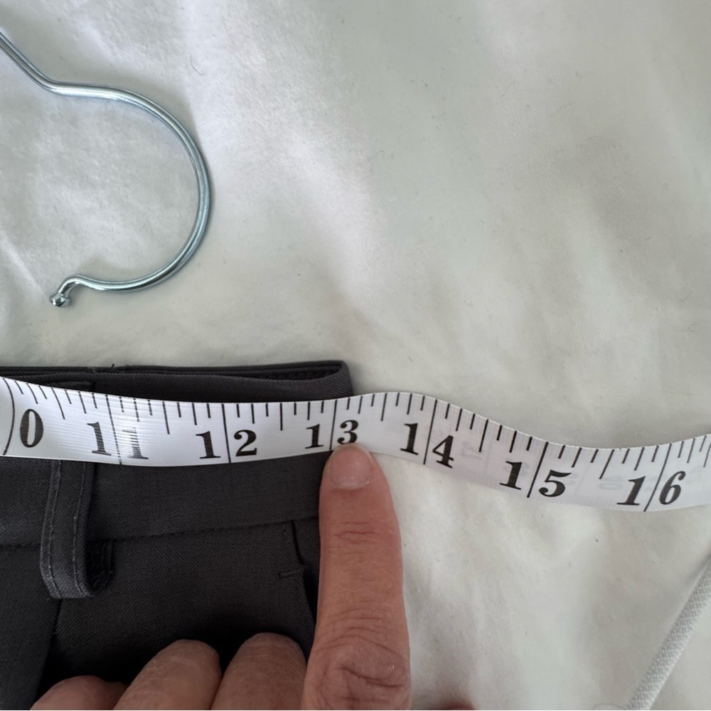 Dynamite Women’s Dress Pants - Size 00 - Picture 3 of 6